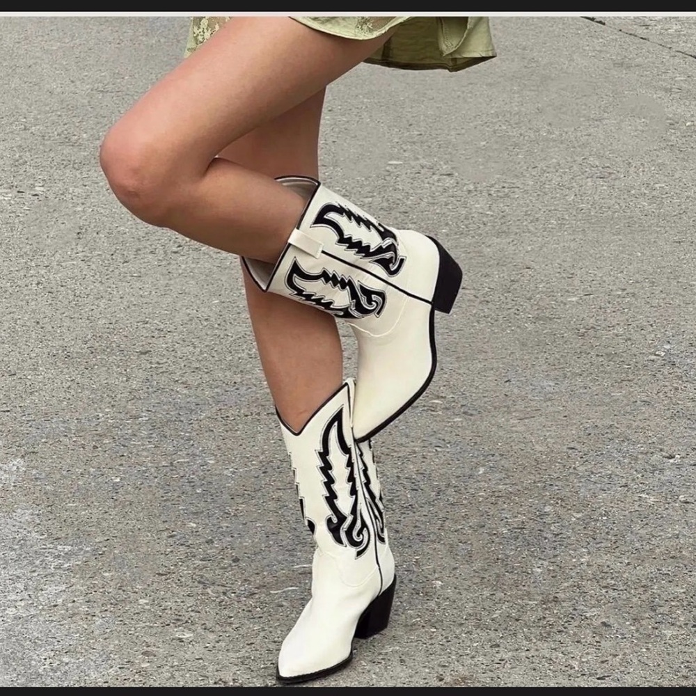 PRINCESS POLLY Billini Cream and Black Western Heeled Boots - Picture 3 of 4